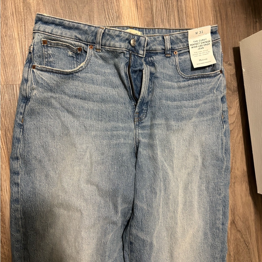 High-Rise Light Blue Women’s Jeans